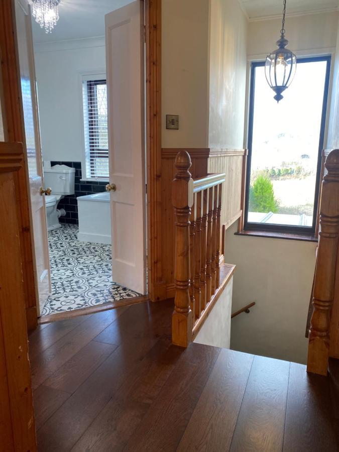 New Listing Faye'S Place 도니골 외부 사진