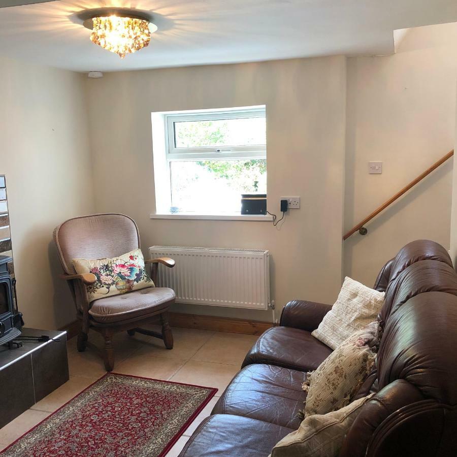 New Listing Faye'S Place 도니골 외부 사진
