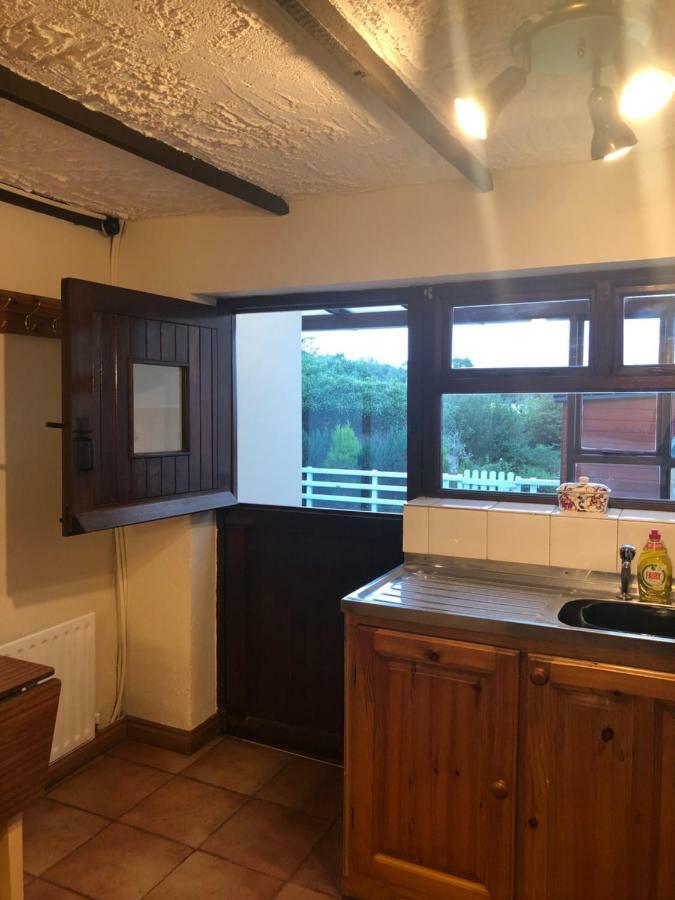 New Listing Faye'S Place 도니골 외부 사진